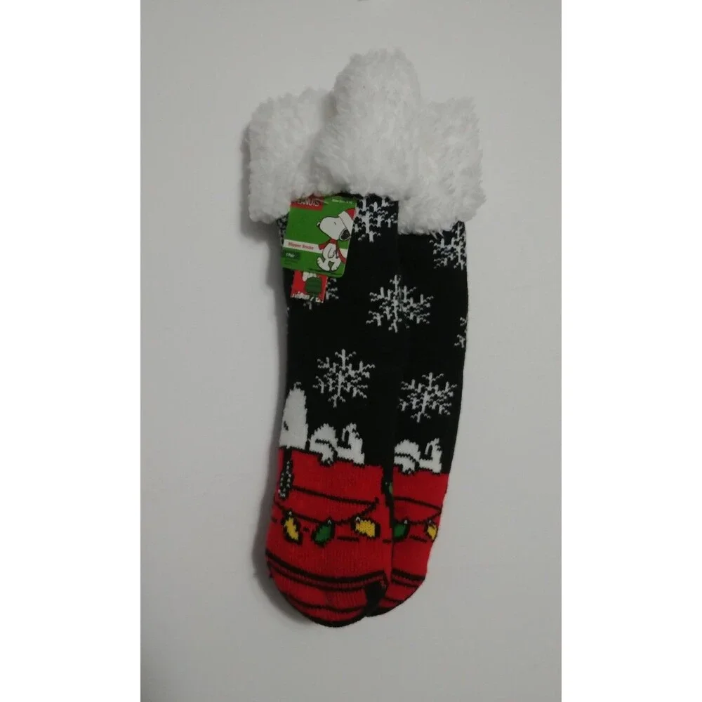 Peanuts Snoopy Slipper Socks